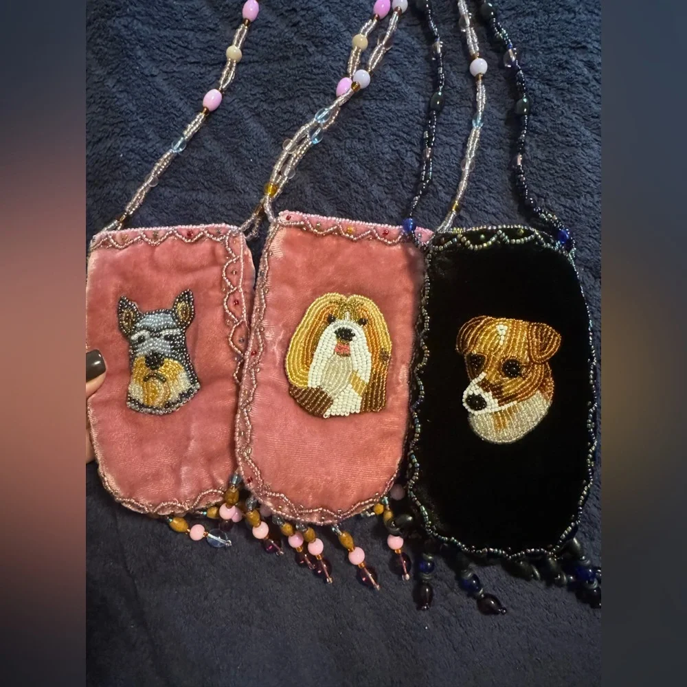 Beaded dog pouch mini - Picture 2 of 9